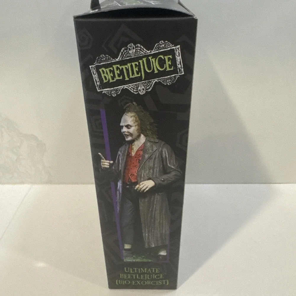 NEW NECA Ultimate Beetlejuice Betelgeuse Action Figure Reel Toy Bio-Exorcist 7